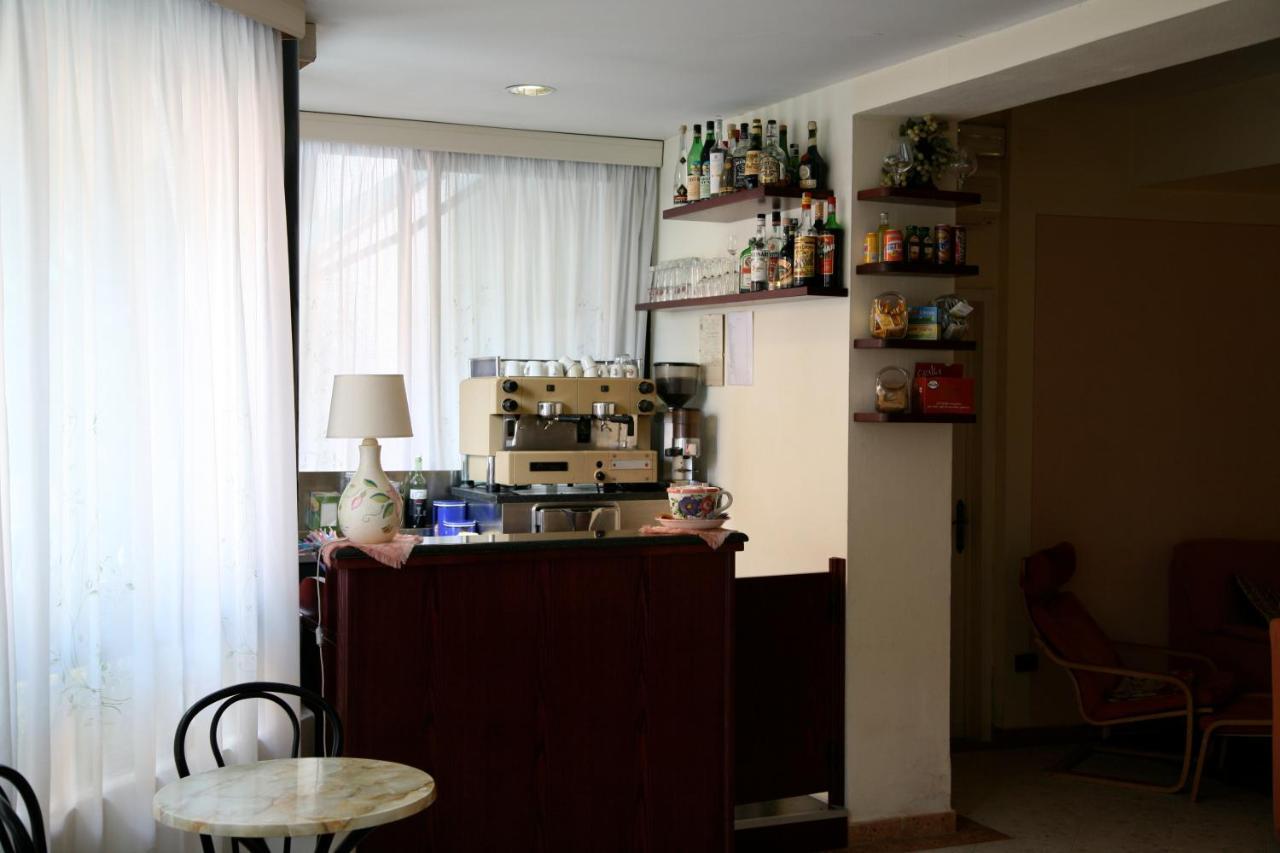 Hotel Giovanna มอนเตกาตินี แตร์เม ภายนอก รูปภาพ