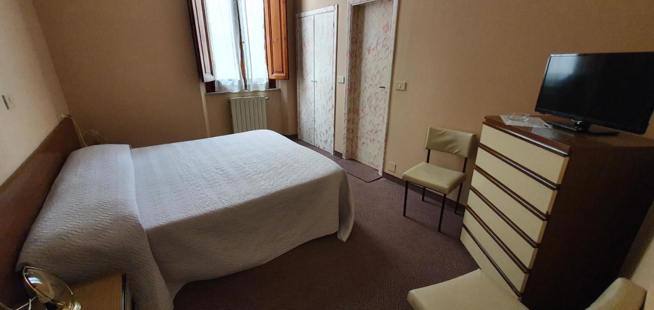 Hotel Giovanna มอนเตกาตินี แตร์เม ภายนอก รูปภาพ