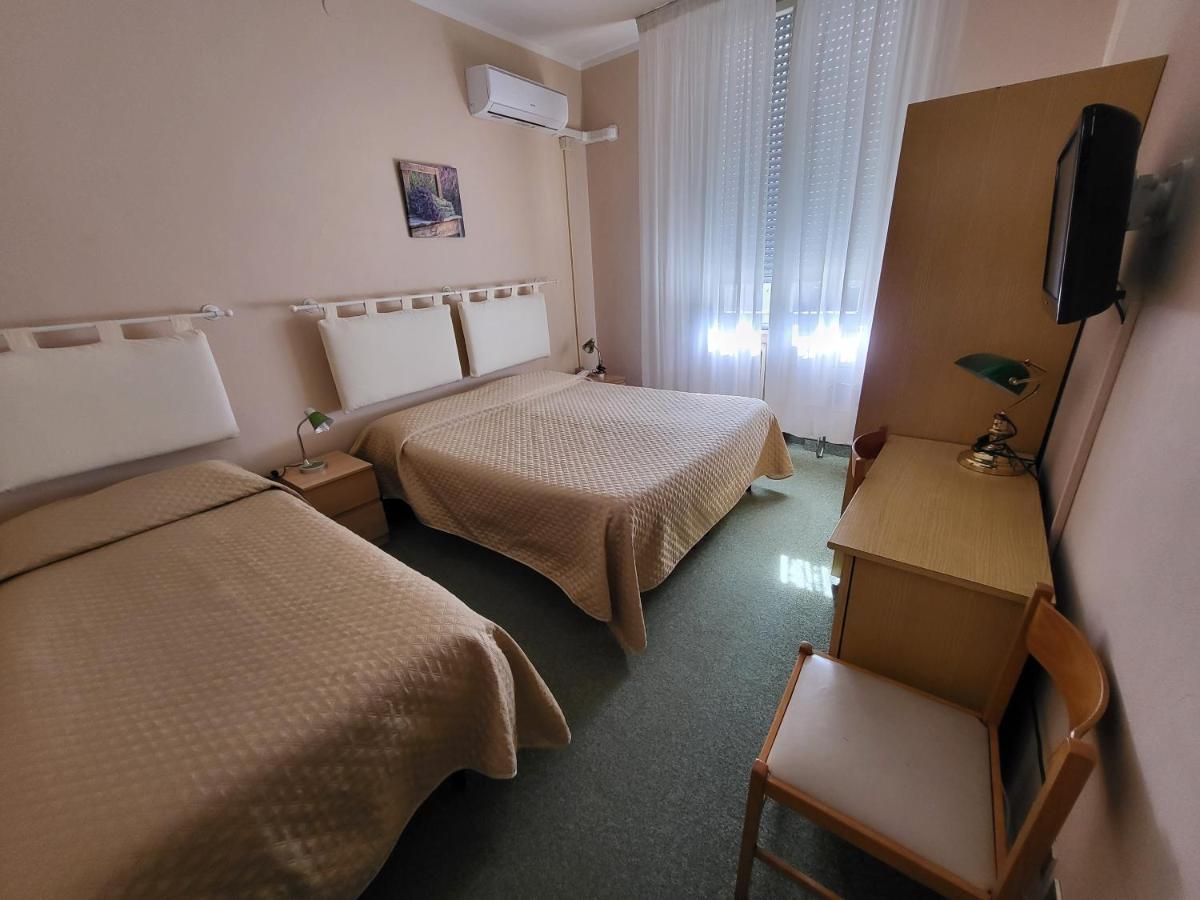 Hotel Giovanna มอนเตกาตินี แตร์เม ภายนอก รูปภาพ