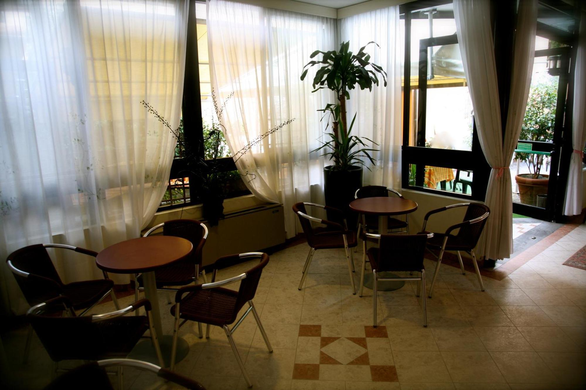 Hotel Giovanna มอนเตกาตินี แตร์เม ภายนอก รูปภาพ
